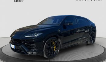 Lamborghini Urus pieno